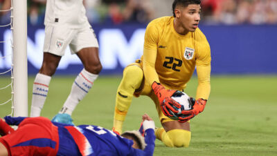 Orlando Mosquera futbolista panameño
