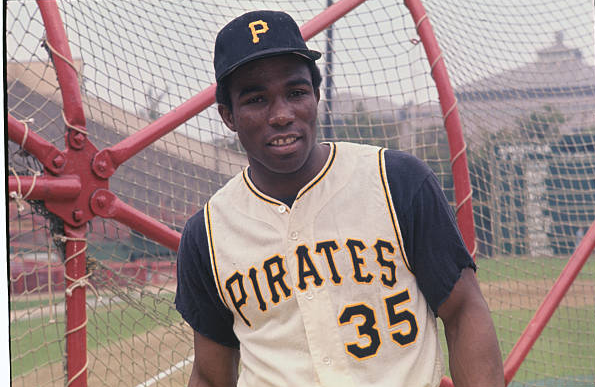 Manny Sanguillén, receptor panameño, con el uniforme número 35 de los Pittsburgh Pirates.